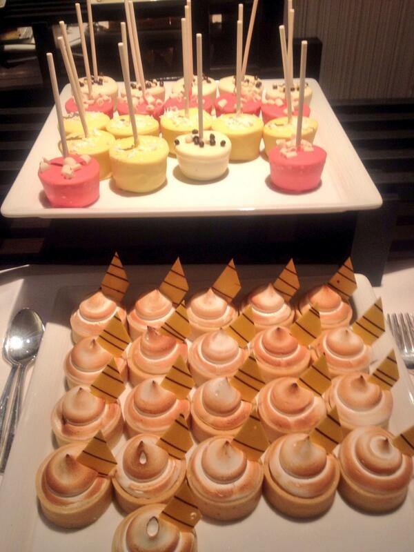 _helpkeplr's tweet image. Sweet endings at #techtea #CES2014