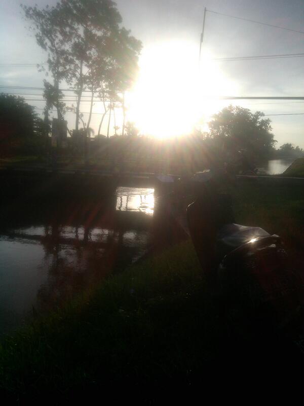 Menanti bergantinya malam