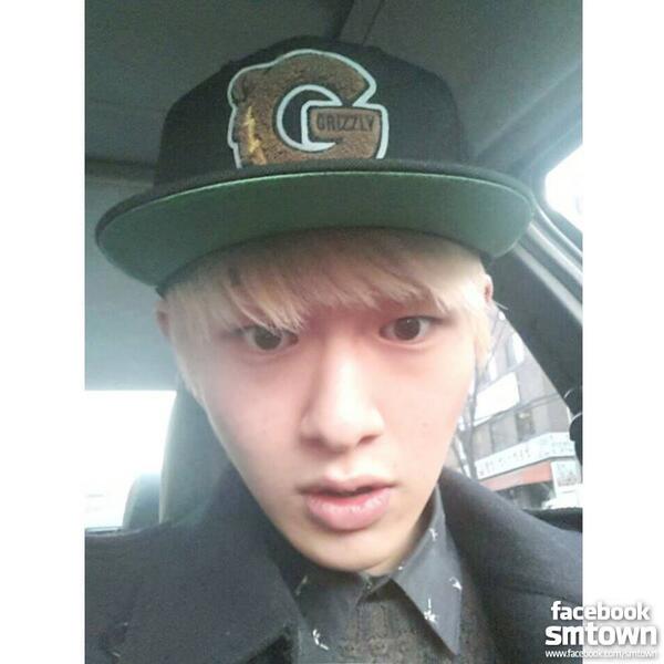 skeheonew's tweet photo. RT @almightykeybeom: {OFFICIAL} 140109 This is ONEW’s gift for all fans. http://t.co/MIlofbrnYc