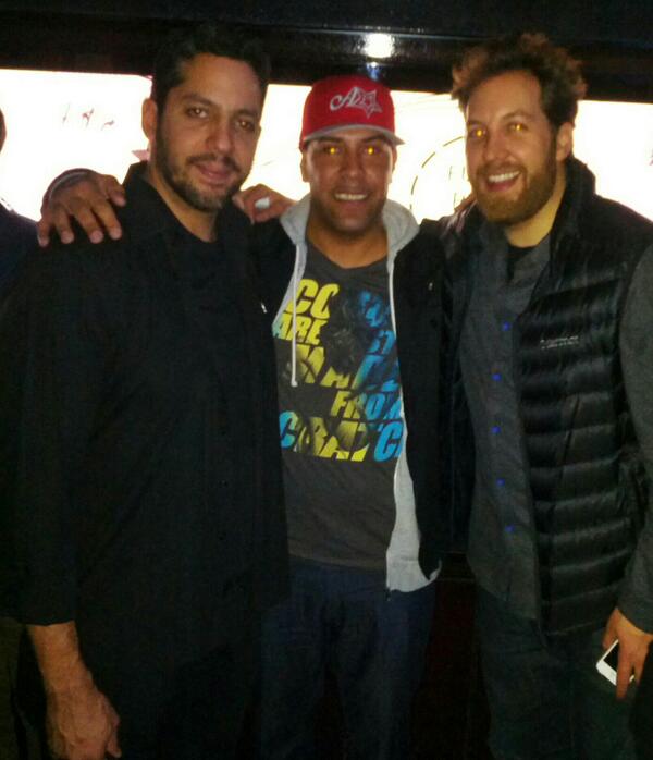 demont's tweet photo. Kickin it w/ @davidblaine &amp; @sacca @twitter #party... these kats are cool AF! #CES2014 #Vegas http://t.co/q6evKtEs24
