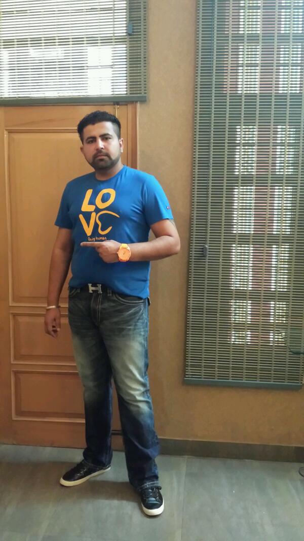 28_nitin's tweet photo. HELLO HELLO... :) http://t.co/OzpfoGpkXU