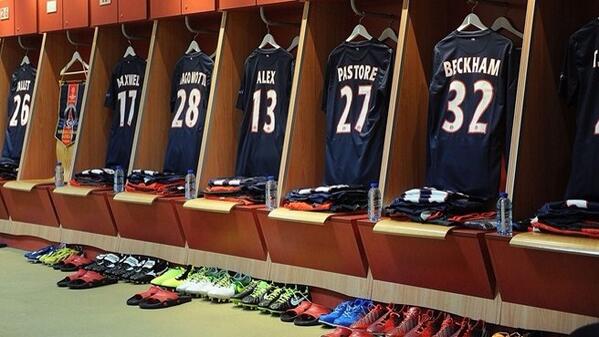 SoccerRooms's tweet photo. Locker Room Paris Saint-Germain http://t.co/HLPNhqEj4Q