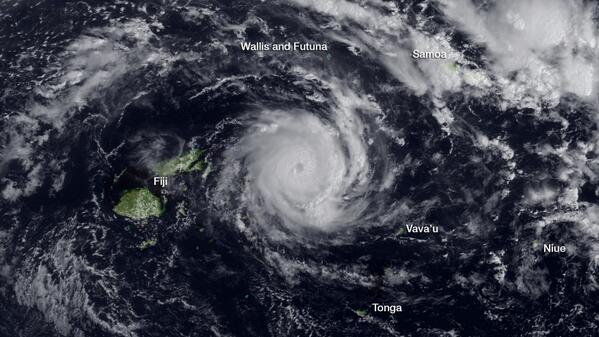 NOAASatellites's tweet photo. #EnviroVizLab: Cyclone #Ian in the South Pacific http://t.co/8kq2bC7Hga (Jan 8) http://t.co/AJeq4LEFWp