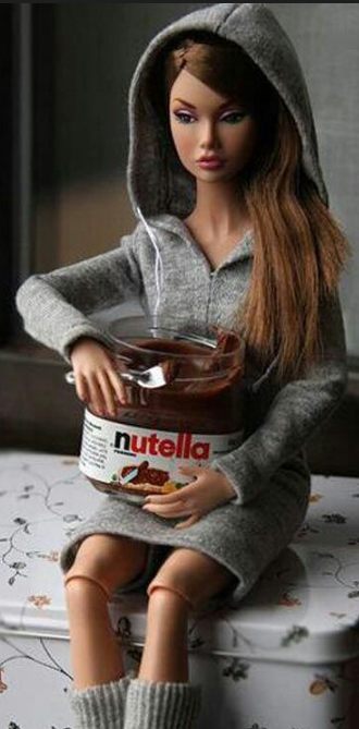visimartinez's tweet photo. Esta Barbie es más realista, jeje @teressafdz @soripe24 @Prue_7787 @elisabethARQ @laurot_lms  @nuriamingorance http://t.co/4V1DONaCXh