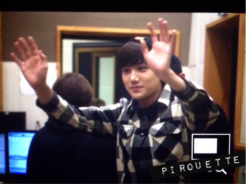 BdjUYIUCAAAoi0P.jpg:large