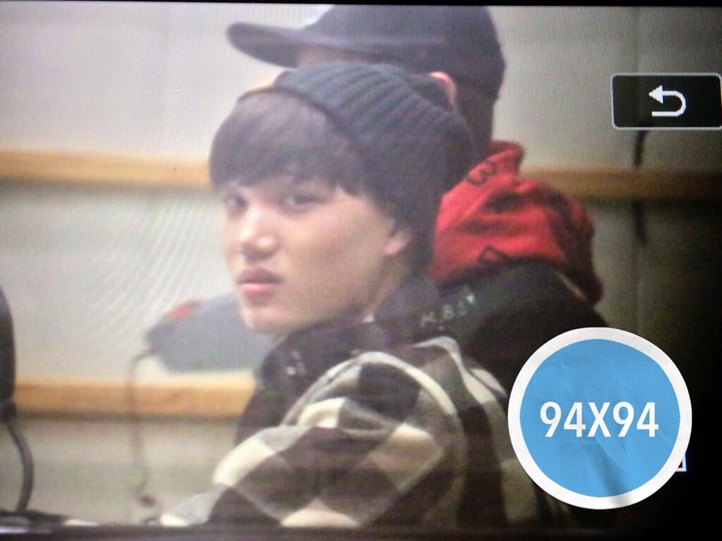 BdjUsIJCYAASzrn.jpg:large