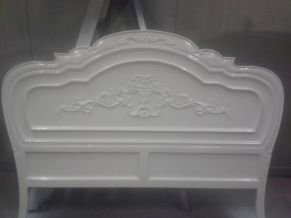 StraalbedrijfSC's tweet photo. Kopschot van bed gespoten in kleur http://t.co/TAguS6YdwH