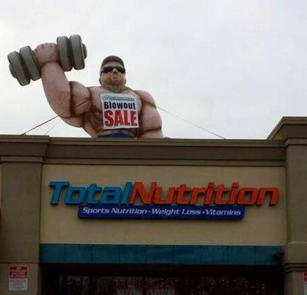 BodyModesto's tweet image. Get a FREE five minute massage by us at TOTAL NUTRITION from 11am-1pm! 3501 Mchenry Ave right next to Barnes&amp;amp;Noble!