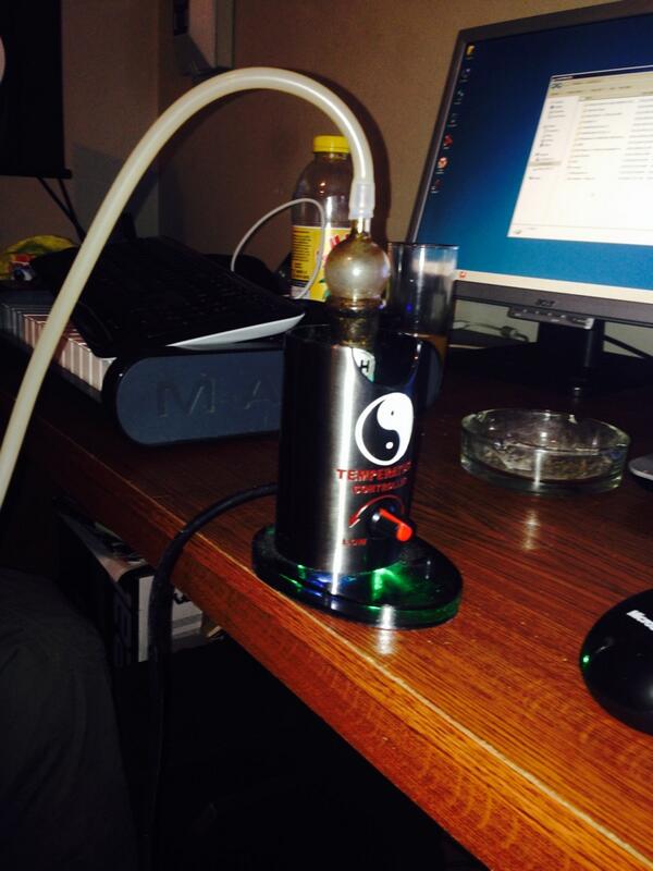 realalton's tweet image. Movie 43 with some shrooms and OG #N4M.PX mind fuk insane