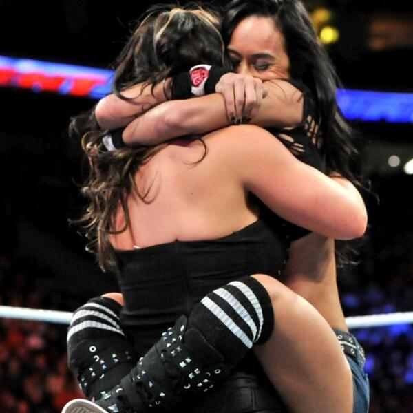 EnticingVirtue's tweet image. She makes it too easy.