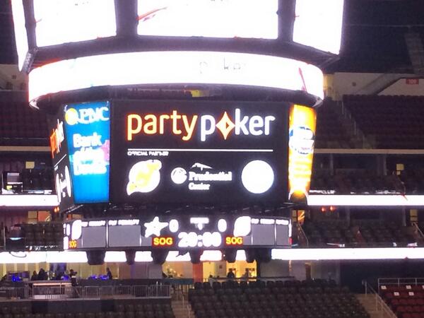 DevilsGenerals's tweet photo. All lit up and sponsor-y http://t.co/mht0J6GrSd