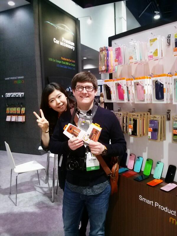 mobcstyle's tweet photo. Congrats 2 an other satisfied winner!!! Keep tweeting 2 be a 3pm victor! 2&amp;5 Special booth giveaway B here! #CES2014 http://t.co/cbj7kHVG8S