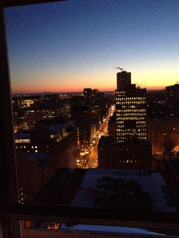 What a beautiful night. #bestofficeview #lecartier