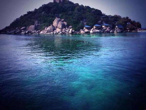 codieprevost's tweet photo. Here we are in #KohToa #Thailand . We are taking #ScubaDivingLessons . #ScubaDiving http://t.co/iOm2GuALUY