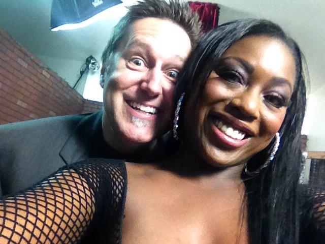 Had a GREAT time with @meanbitchesglen and @kimkxxx ! Thanks for a good time! http://t.co/z0XKX5SS8Q