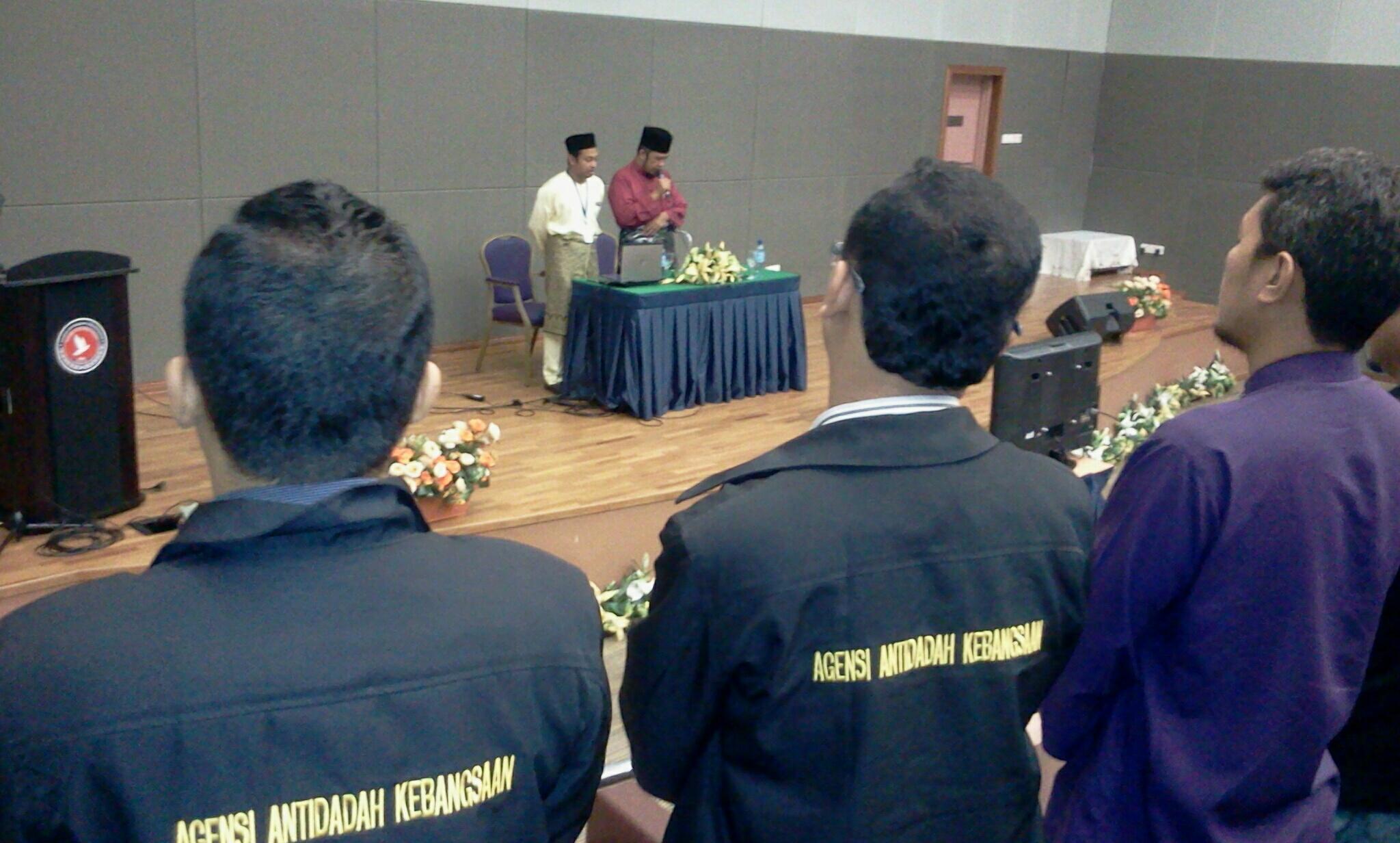 Agensi Antidadah Kebangsaan Malaysia On Twitter Berselawat Ke Atas Rasulullah Di Majlis Ilmu Aadk Hq Kdnputrajaya Zahid Hamidi Kp Aadk Http T Co M6n0xgappu