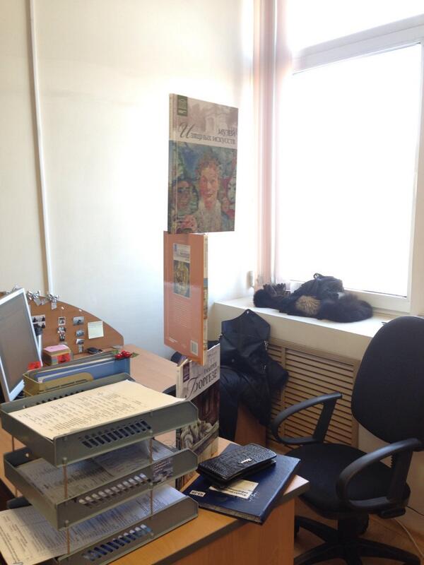 OliaMaximova's tweet photo. @OliaMaximova: Саш ты такой придурок #пятница #изящныеискусства http://t.co/DYIvJLPtEV