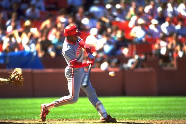 Cut4's tweet image. Followers to RETWEET can win a bat signed by @Reds legend Eric Davis. #MLBFC