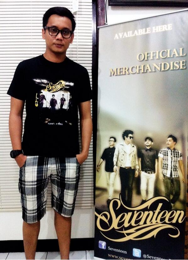 Resa_SEVENTEEN's tweet image. Available now @SeventeenBand Original Mechandise.yg ada diJKT bs lgsng ja dateng ke Basecamp kita ya @ks_indonesia