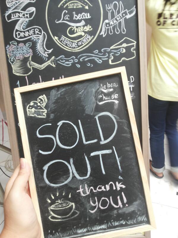 LaBeauCheese's tweet photo. SOLD OUT! Terima kasih bagi yg telah membeli produk-produk kita :D http://t.co/9fPgiR5Gj6