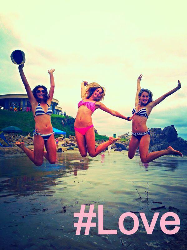 Melissa_Leeb's tweet photo. What a lovely summer vacation* with @amoQ01 http://t.co/Asmnf539No