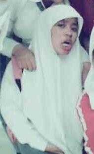 biarpoppunk's tweet photo. Mukanya glow in the dark!"@Devyndita: @biarpoppunk hai kak kenalin member kita kali ini lagi kenak herpess @lnynvta http://t.co/ygypywQzQB"