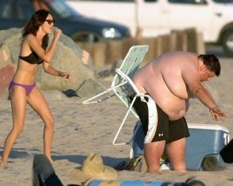 paddypower's tweet photo. Wayne Rooney to miss United's game against Swansea after being sent on warm weather recuperation, it's going well. http://t.co/WWwxTPaa5n