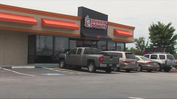 kare11's tweet image. It's coming back! Dunkin' Donuts says they want to expand to the Twin Cities!!