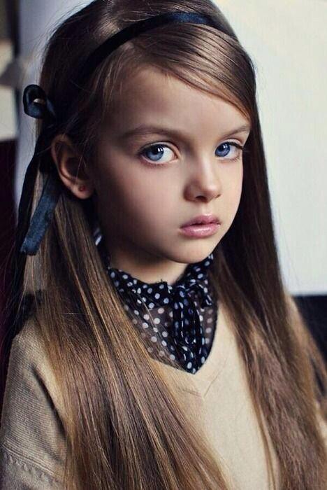 話題の女の子 ミラナ クル二コア Milanna Kurnikove 現在 世界で一番可愛い6歳と大人気 ロシア人のモデル 詳細は不明 写真は4歳当時 可愛い Http T Co X2h6zazkfl