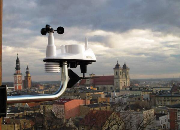 davisinst's tweet image. Check out what one of our friends in Poland sent us! #vantagevue #weather