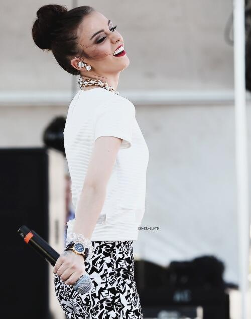 ShiryneEl's tweet image. Perso j'ai pas cours jusqu'à jeudi haan foutage de seum &amp;gt;&amp;gt;&amp;gt;&amp;gt;