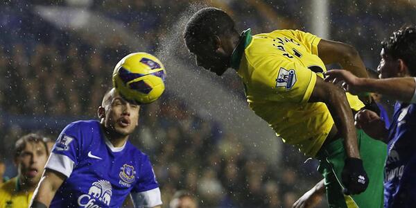 NorwichCityFC's tweet photo. #NCFC are unbeaten against Everton since returning to the Premier League. Read the preview: http://t.co/exXqpbHUIJ http://t.co/iWD03McQFT