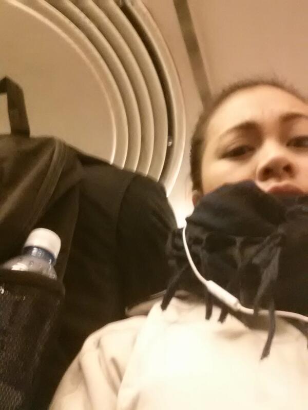 nikkicortz9's tweet image. Fully packed train and this dude thinks its cool to keep his backpack on. #transitproblems #shouldbeaFine @TransLink