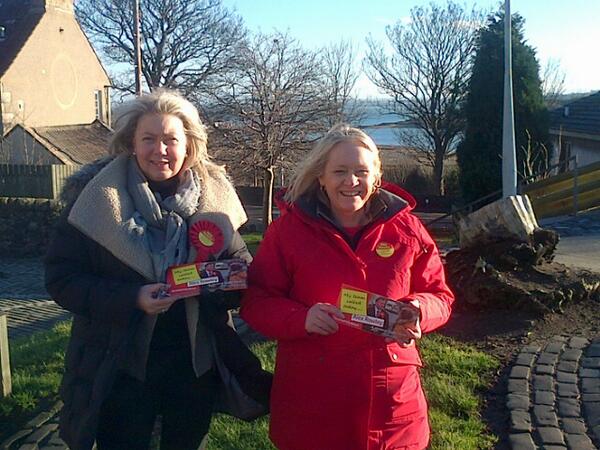 EastAyrshireLab's tweet photo. East Ayrshire Labour Group Leader Cllr McKay joined Cathy Jamieson MP  in Inverkeithing to campaign in Cowdenbeath http://t.co/hDPg6wuo5p