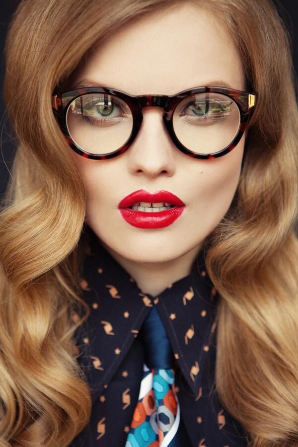 ariiL17's tweet photo. Hermosa, me encanta su look ---->"@Optimolina: ¡Los viernes se toman con actitud y galanura! http://t.co/ee4HgB8Ybc"