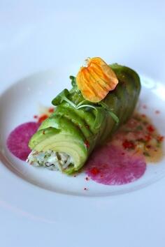 UberStoneCrabs's tweet photo. Lunch inspiration- avocado &amp; stone crab salad! Order ur jumbo, L, M, S claws on http://t.co/tiVhGGpgbH #getcracking http://t.co/Nv53gg4yrg
