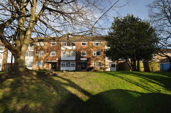 Harleyford,Bromley £240,000 NEW INSTRUCTION! Spacious 2 double bedroom apartment with garage en bloc and large loft.