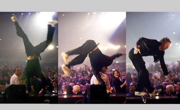 ChrrisMartin's tweet photo. Chris "El Acróbata" Martin. http://t.co/2fparQHvUg