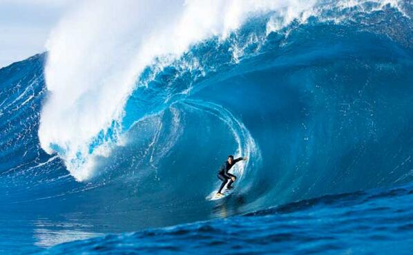 irakas3's tweet photo. #EskerrikaskoVelasko  mañana preperate para surfear ls olas campeon http://t.co/lS9mUzSPO4