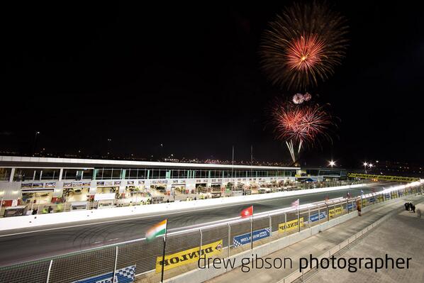 Great atmosphere here <a href="/24HSERIES/">24H SERIES</a> Dubai, media well looked after, and a nice fire work display 6 hrs into the race.