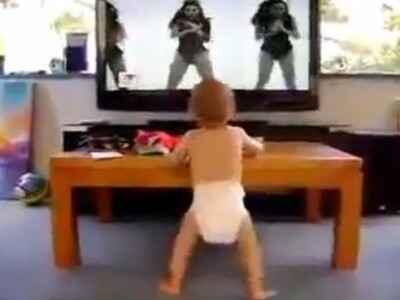 p_blanco85's tweet photo. @castelo_marina yujuuu!! Ya estoy aprendiendome los bailes! http://t.co/Xo6sFJkqM2