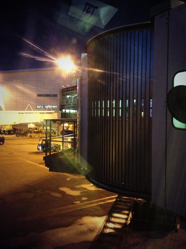 SevenofEros's tweet photo. Wheels up DFW > SEA http://t.co/s44ICdpnsz