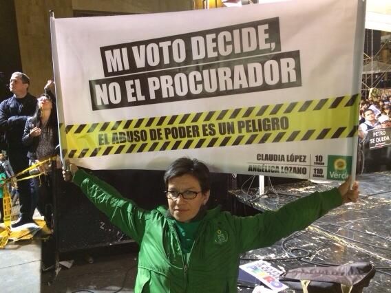 ClaudiaLopez's tweet photo. A eso vinimos y vendremos, a que sea nuestro voto libre y NO el abuso de poder el q decida #PORLADEMOCRACIA http://t.co/0PF41O38h5
