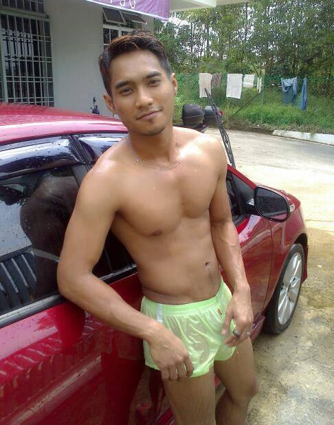 #hotLokal Seksi gak? 