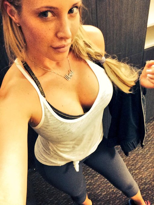 Put in some serious work at the gym tonight! Feeling strong 💕 hope everyone is having a great night!<a href="/tag/nsfw"class="tags"><span>#nsfw</span></a><a href="/tag/samanthasaint"class="tags"><span>#samanthasaint</span></a><a href="/tag/princessofporn"class="tags"><span>#princessofporn</span></a>