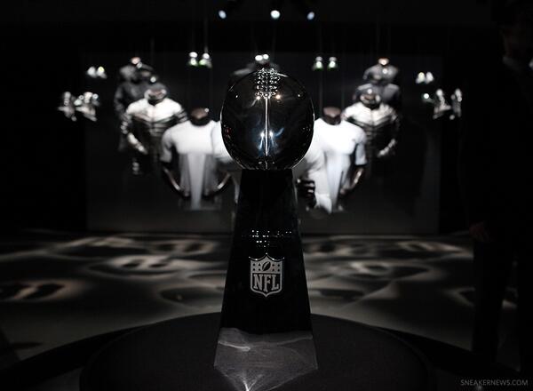 SneakerNews's tweet photo. Only we took you inside @USNikeFootball's #SILVERSPEED symposium http://t.co/1fCeP6QFW2 http://t.co/JMeNQ6A1gO
