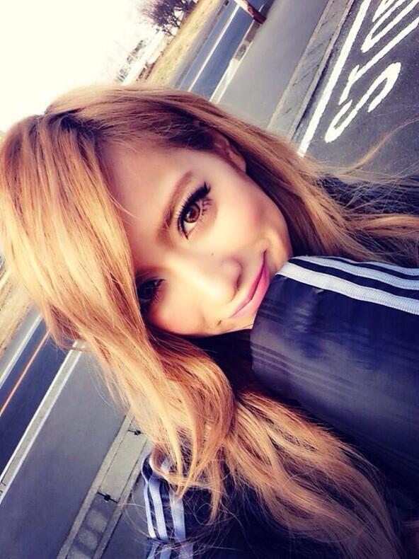 lovei_kimoti's tweet photo. なんかさ…
「この人と幸せになりたい」
っていう気持ちも大事だけど
「この人となら不幸になってもいい」
っていうのが愛だよね。 https://t.co/qVwYA7mSY6