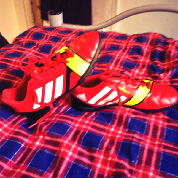 tom12456780's tweet image. My new trainers!!