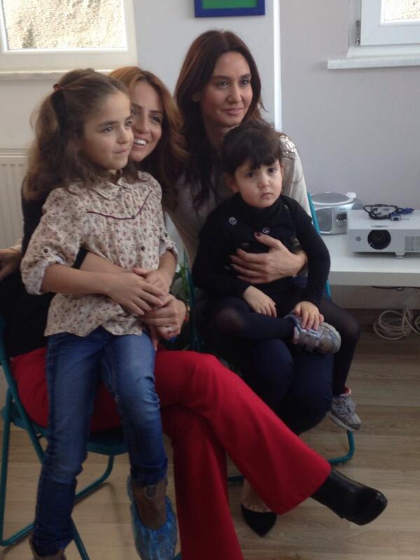 Derneğimizin başkanı <a href="/AyseTolga/">AyseTolga®</a> ve başkan yardımcısı <a href="/banuduru/">Duru Serpil Banu</a> çocuklarıyla birlikte #stet2yasinda etkinliği için...