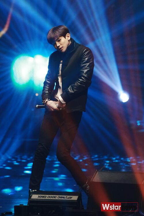 Bds_SPyCAAERcBk.jpg:large